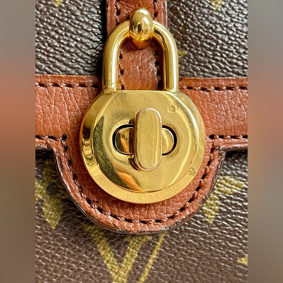 RARE Louis Vuitton Dauphine Classic Monogram Shoulder Bag Vintage - Picture 3 of 17